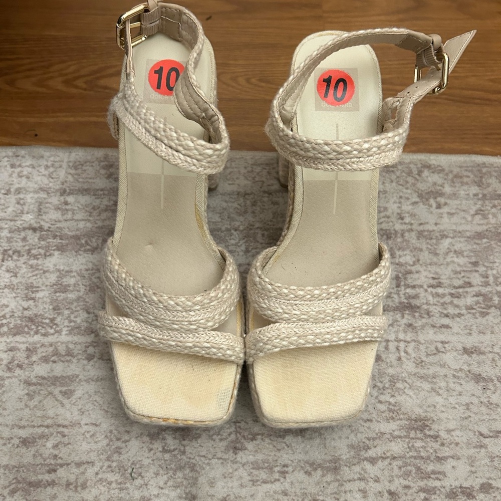 Elegant Cream Women's Sandals